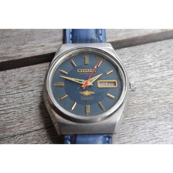 Vintage 1974 Citizen Automatic Mens Silver Watch W/daydate & Blue accents - Picture 4 of 6